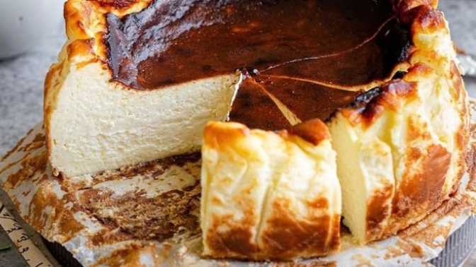 Peynirli tatlılar yarışıyor! Hangi cheesecake yılbaşı gecesine yakışır?