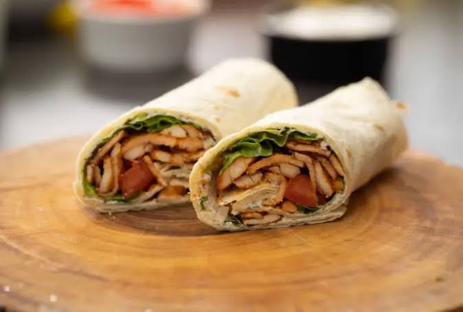 Et döner mi tavuk döner mi siz hangisini seviyorsunuz?