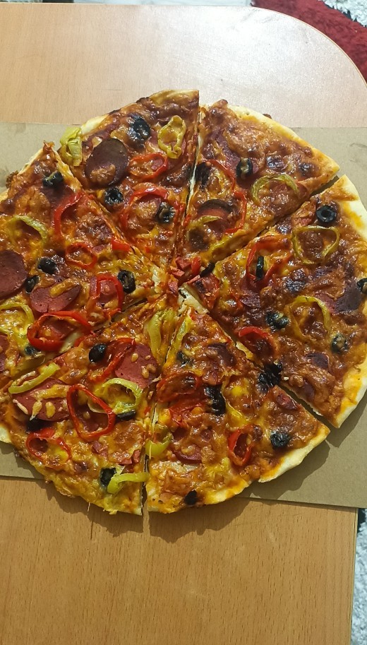 Ev yapımı pizzam nasıl görünüyor?