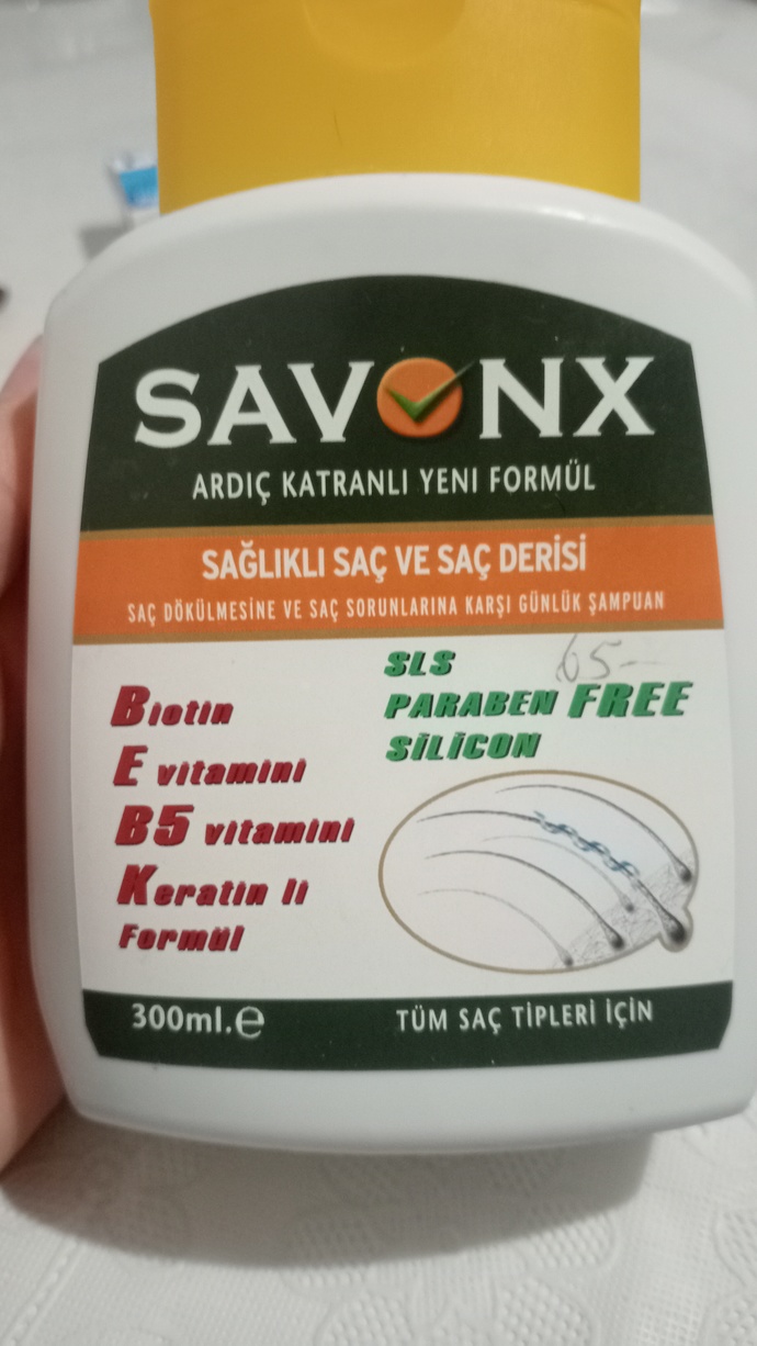 Kafam çok kaşınıyor saçlarım da dökülüyor sizce bu neden kaynaklanır?