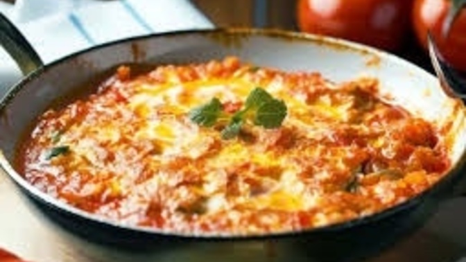 Menemen soğanlı mı olur soğansız mı?