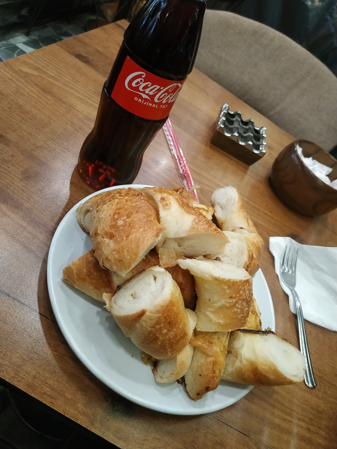 Nabiyosunuz? Bu saatte ayakta tutan ne?