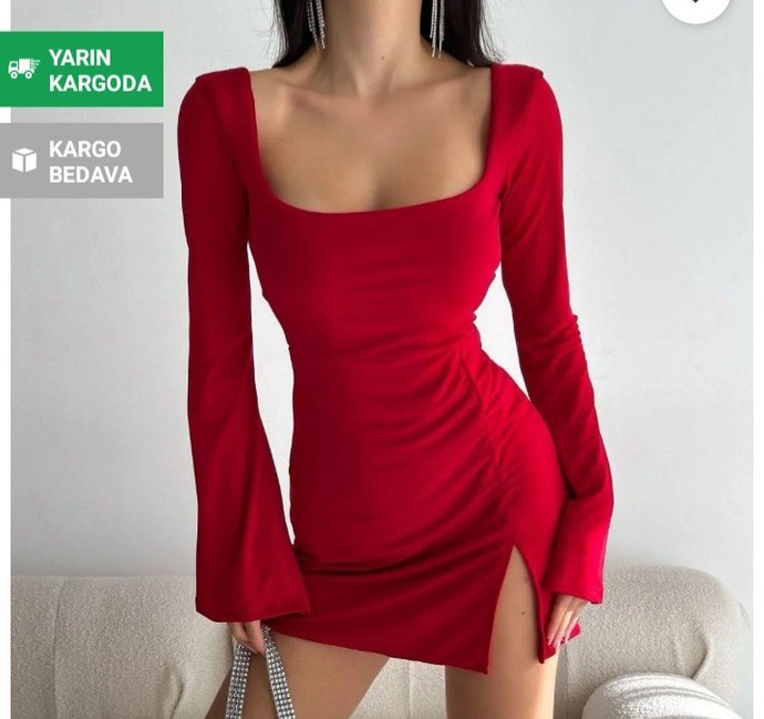 Romantik yılbaşı gecesi için hangi elbiseyi tercih etmeliyim?
