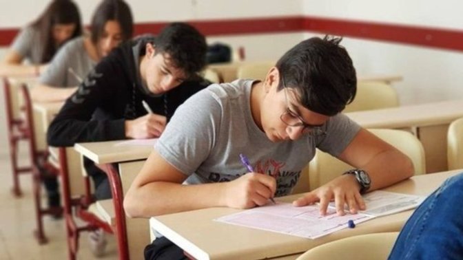 Sizce üniversite sınavı kalkmalı mı?