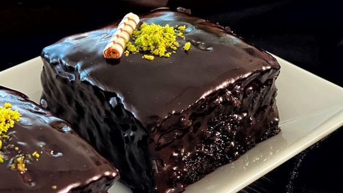 Islak kek mi yoksa baklava mı?
