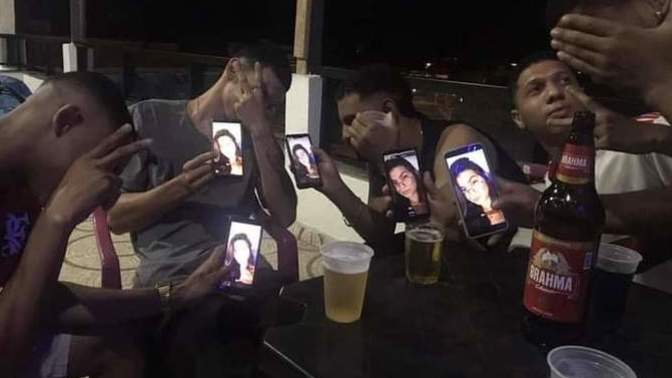Aynı anda kaç kişiyle konuşuyorsunuz?