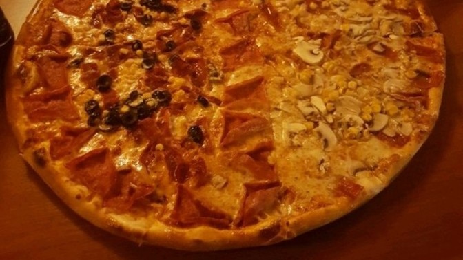 Hamaratlığım tuttu ve pizza yaptım nasıl görünüyor?