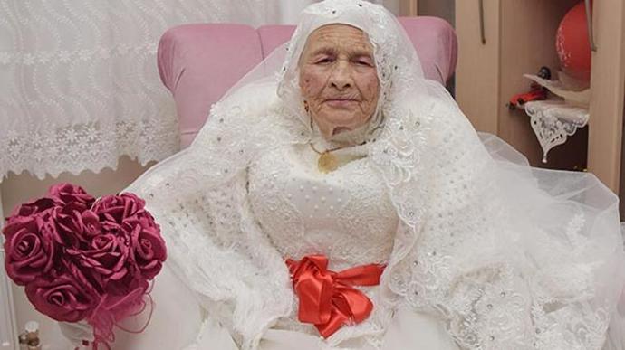 Ne zaman evleneceksin söyleyeyim mi?