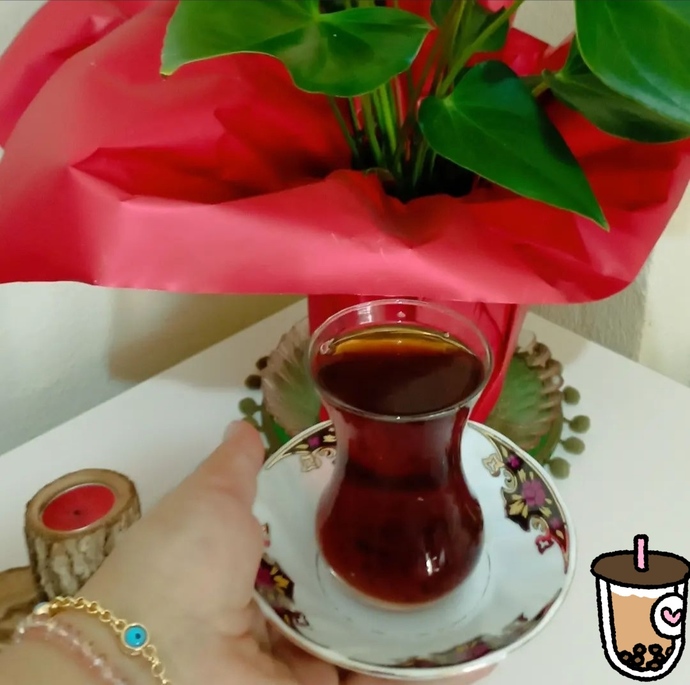 Akşamlara en güzel eşlik eden içecek Çaymıdır, kahve mi?