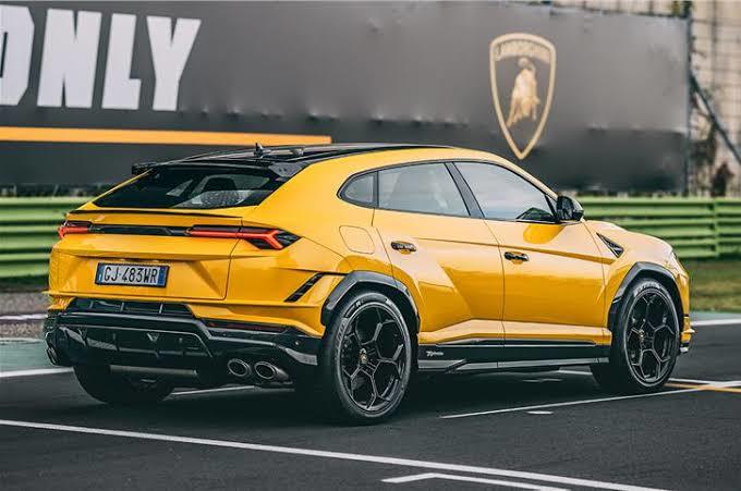 Mercedes G63 Amg mi Lamboeghini Urus Performante mi?