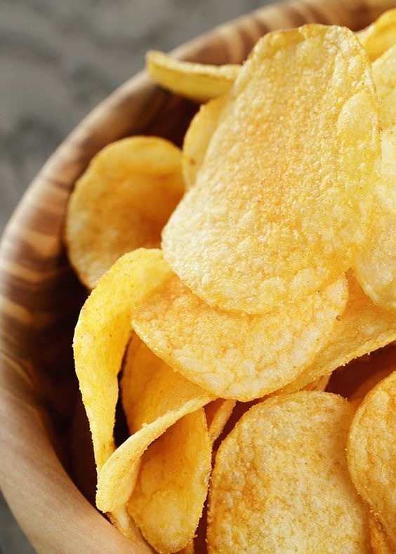 Hadi cipsleri yarıştıralım! En iyi cipsler mısır cipsinden mi patates cipsinden mi çıkar😋?