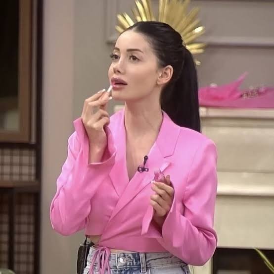 Aşko kuşko kızlar mı daha samimi yoksa harbi kızlar mı sizce 😀?