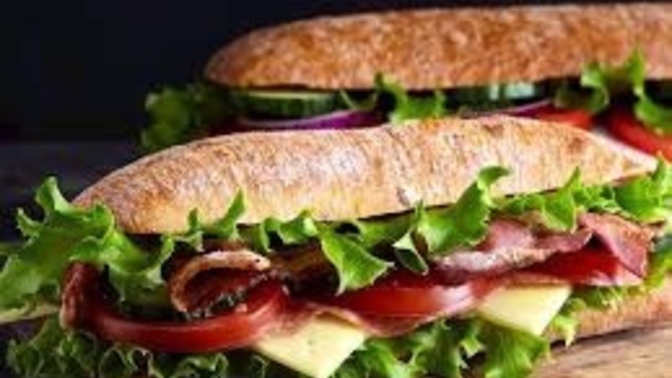 Ekmek arası denince senin aklına gelen yiyecek hangisi?