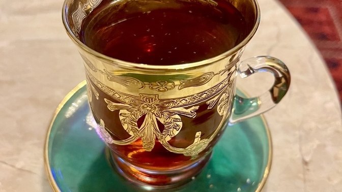 Akşam keyfini çayla mı, kahveyle mi çıkarırsın?