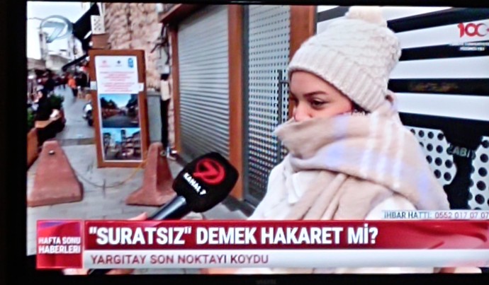 Birine suratsız demek hakaret midir?