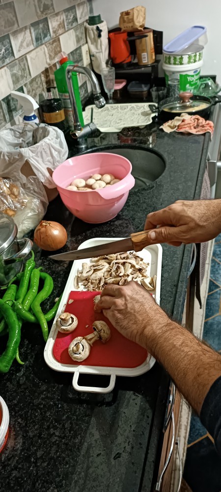 Bekârlık sultanlık diyen evlinin ben taaa?
