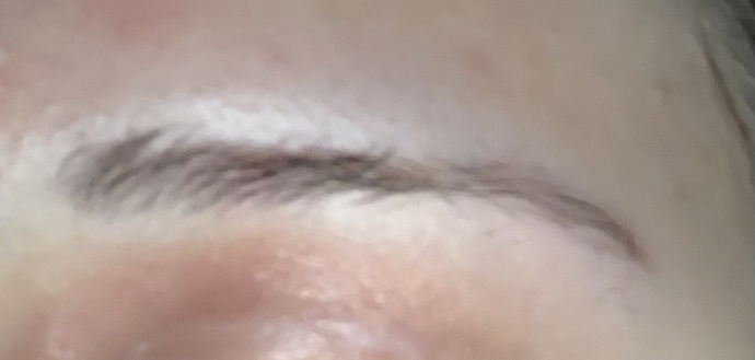 Kaşlarım çok aşırı ince nasıl gürleştirebilirim, uzun bir süre ince aldım?