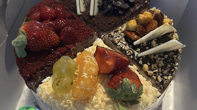 Pastanın hangi dilimini istiyorsunuz 🥳 ?
