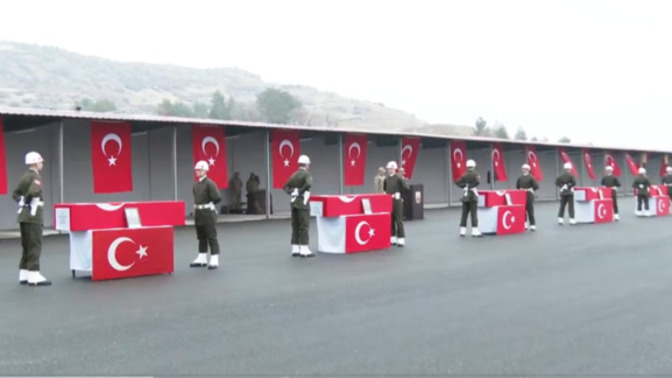 Şehitlerimiz son yolculuklarına uğurlandı! Hisleriniz neler?