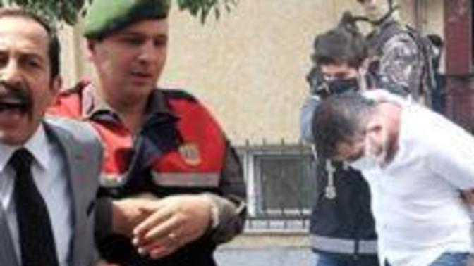 Asker kaçağı arkadaşını ihbar eder misin?