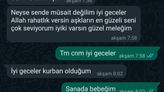 Sevgilim her akşam erken uyuyor şüphelenmeye başladım artık evli olduğunu düşünüyorum. Ne yapmalıyım?
