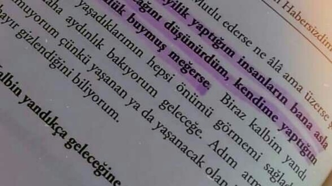 💡Kitap okurken özlü veya size anlamlı gelen cümlelerin altını çizer misiniz?