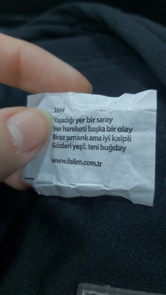 Fala inanır mısınız? Daha önce falcıya giden var mı?