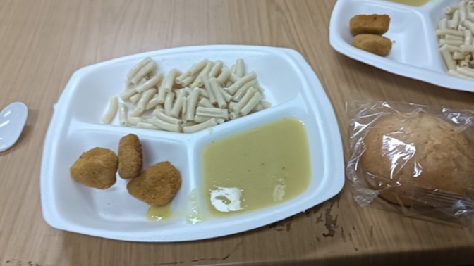Bu yemekhane yemeği bir insana yeter mi?
