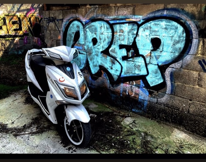 Arkadaslar motor kullanmayi seven var mı?