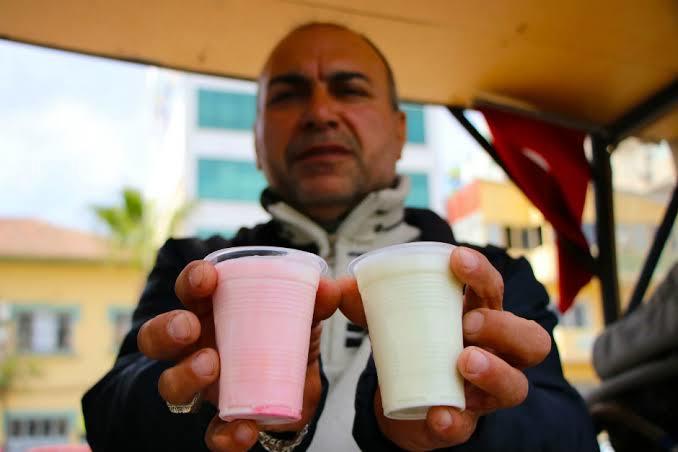Yemek veya içecekleri karıştırıp farklı tat arayışlarına giriyor musunuz?