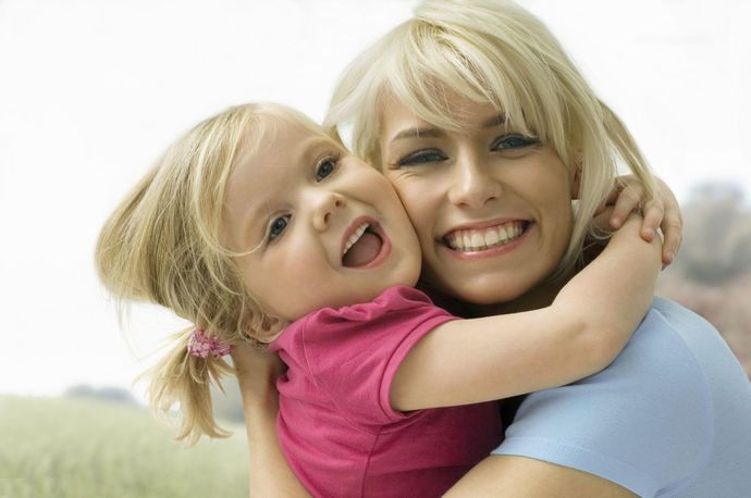 Annesiz olmak mı sevgisiz bir anneye sahip olmak mı daha kötüdür?