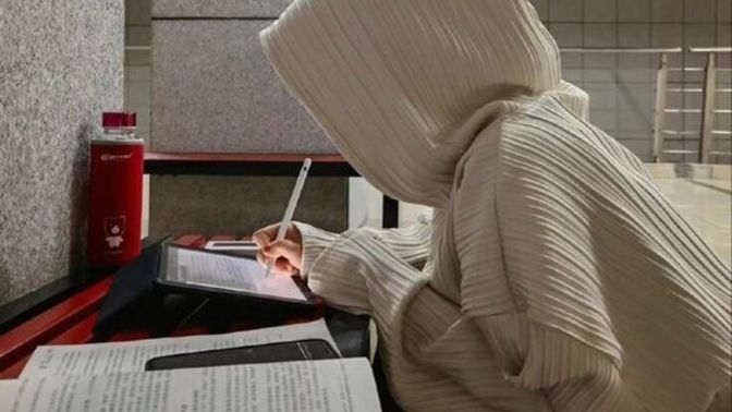 25 yaş, üniversite okuyup kariyer yapmak için geç bir yaş mı?