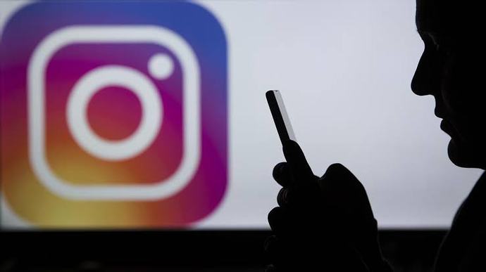 2023 yılında insanlar birbirine Instagram DMden 365 milyar Reels gönderdi! Siz de çok sık Reels gönderir misiniz?