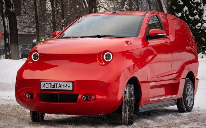 Rusyanın ilk elektrikli otomobili Amber yollara çıktı! Rusyanın ilk elektrikli otomobilini nasıl buldunuz?