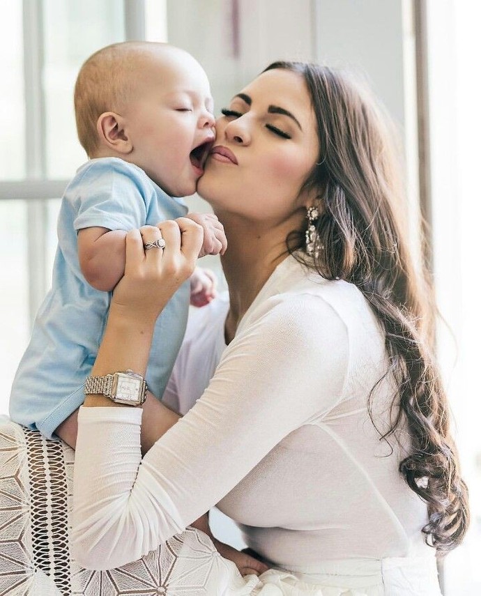Bebeklere kaç aydan sonra mama verilebilir?