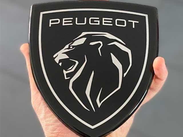 Logosunu en çok sevdiğiniz araba markası nedir?