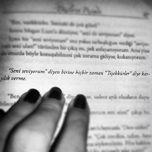 Sizde de iz bırakan bir kitap cümlesi oldu mu?