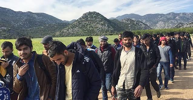 Mülteciler neden gitsin istiyorsunuz?