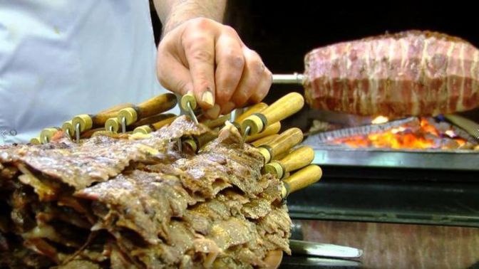 Dünyanın en iyi yemekleri listesinde cağ kebabı 20. sırada yer aldı, Türkiye'nin en iyi yemeği oldu! Senin favori yemeğin hangisi?