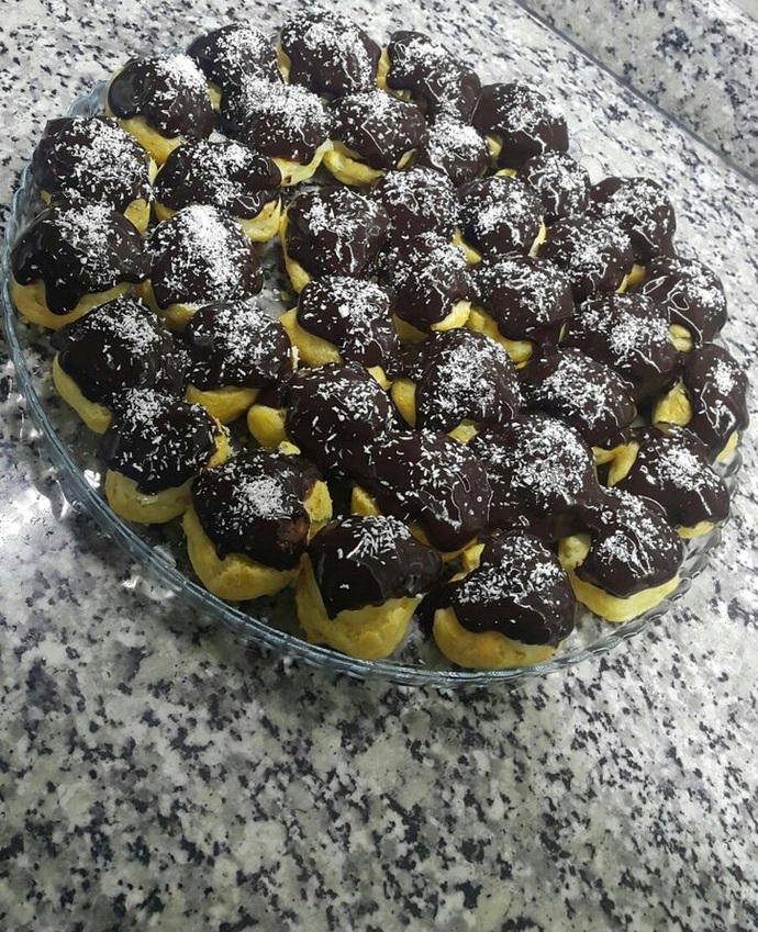 Profiterol tatlısını mı yoksa sufle mi tercih edersin?