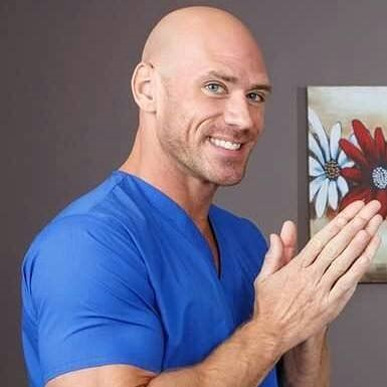 Doktor iğne yaparken çok işkillendirdi sizce amacı neydi?
