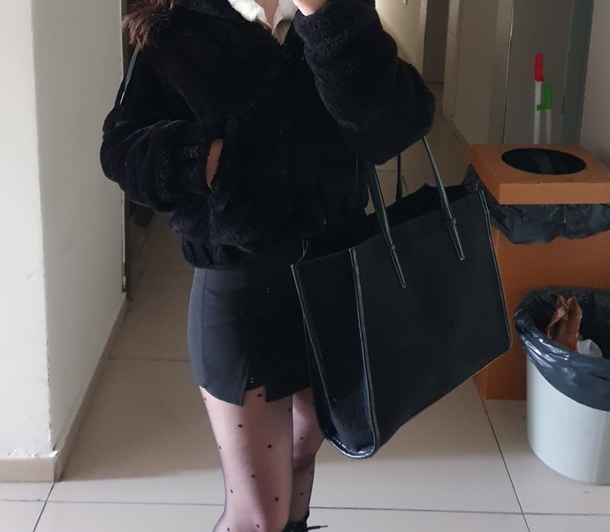 Sevgilim mini eteğe izin vermiyor, kısa diye geri döndük üstümü değiştim? Etek kısa mı?