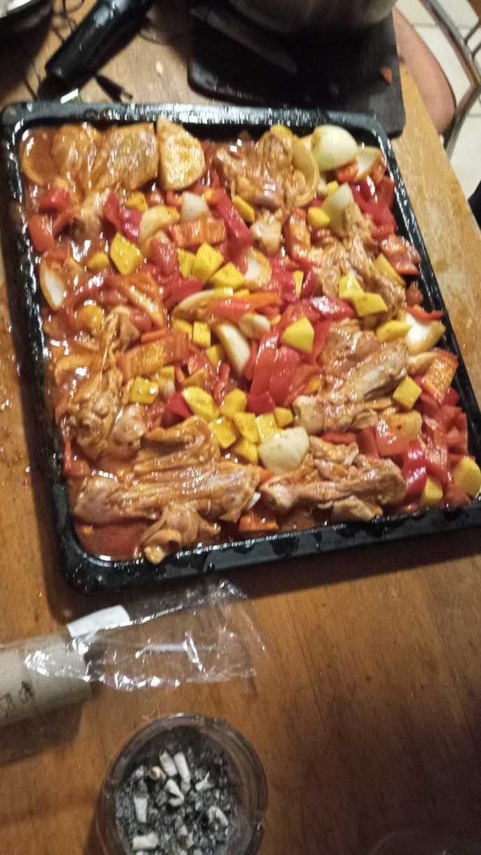 Yemek yapmayı bilmeyen biriyle evlenir miydiniz?