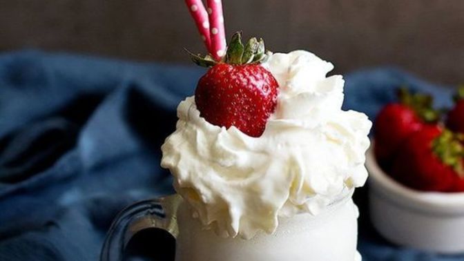Sen bir milkshake olsan içinde ne olurdu?