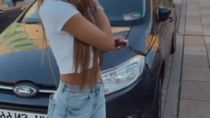 Ksdeki kizlar hep balik etlimi hic burada böyle zayif kizlar yokmi?