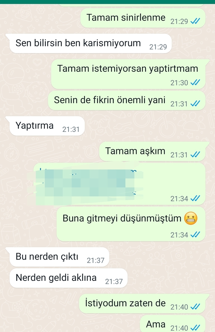 Niye izin vermiyor sizce kendisi inanclı biri de değil benim inancım var bu arada neyse niye karsi cikti anlamadim?