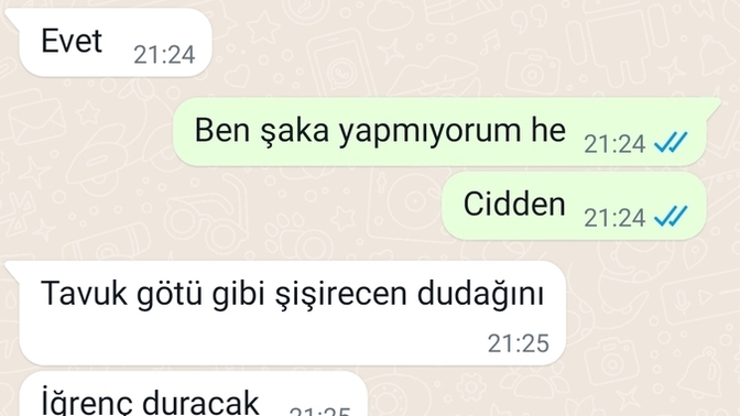 Niye izin vermiyor sizce kendisi inanclı biri de değil benim inancım var bu arada neyse niye karsi cikti anlamadim?