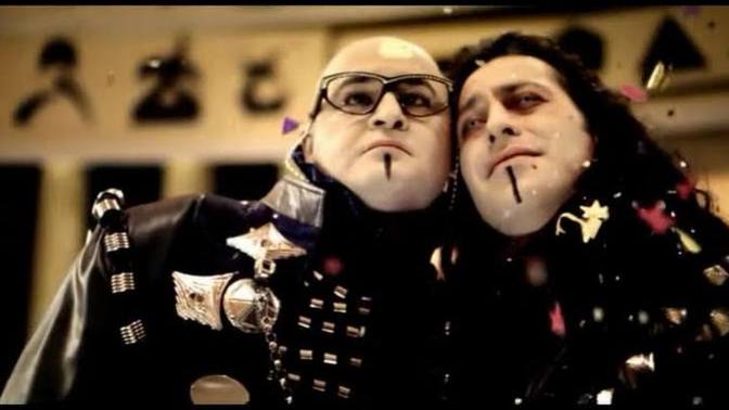 An itibariyle uzaylılar tarafından kaçırılsan tepkin ne olur?