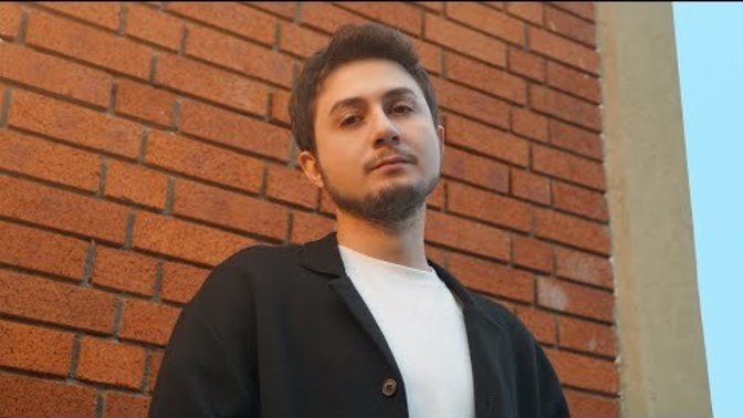 Dinlediğiniz her şarkıda birini arar mısınız yoksa hoşunuza giden şarkıyı dinler misiniz? Bu akşama bir şarkı bıraksanız ne olurd?