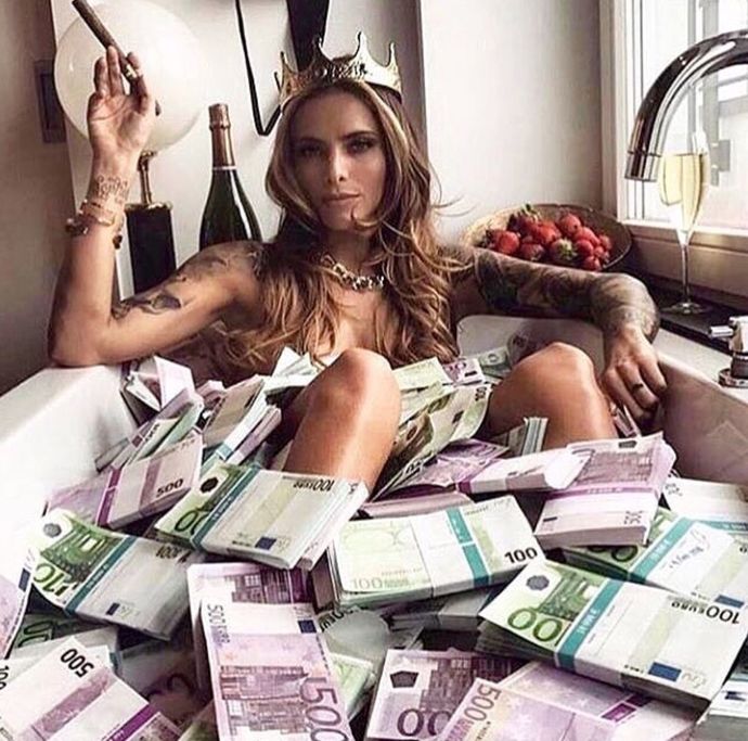 Bir ilişkide kadının daha fazla kazanması ileride sorun yaratır mı?